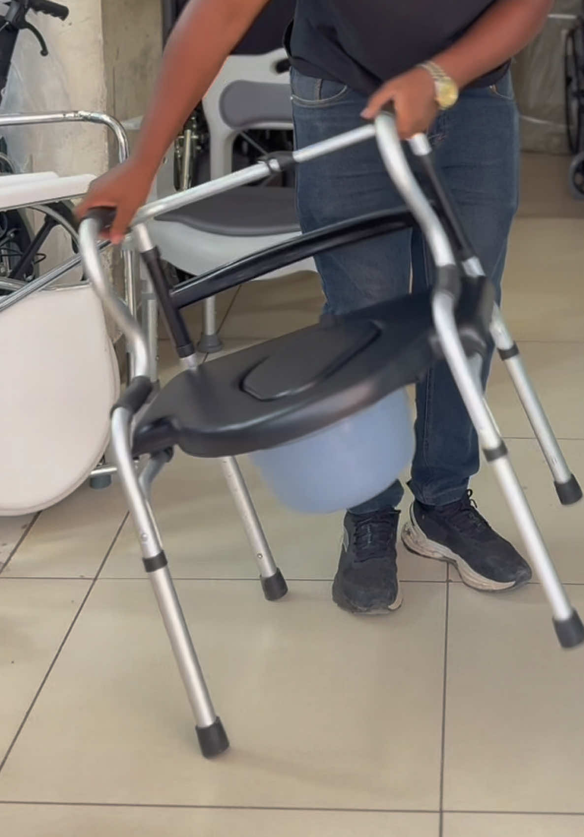 @22 Abrillo wheelchair&bicycle