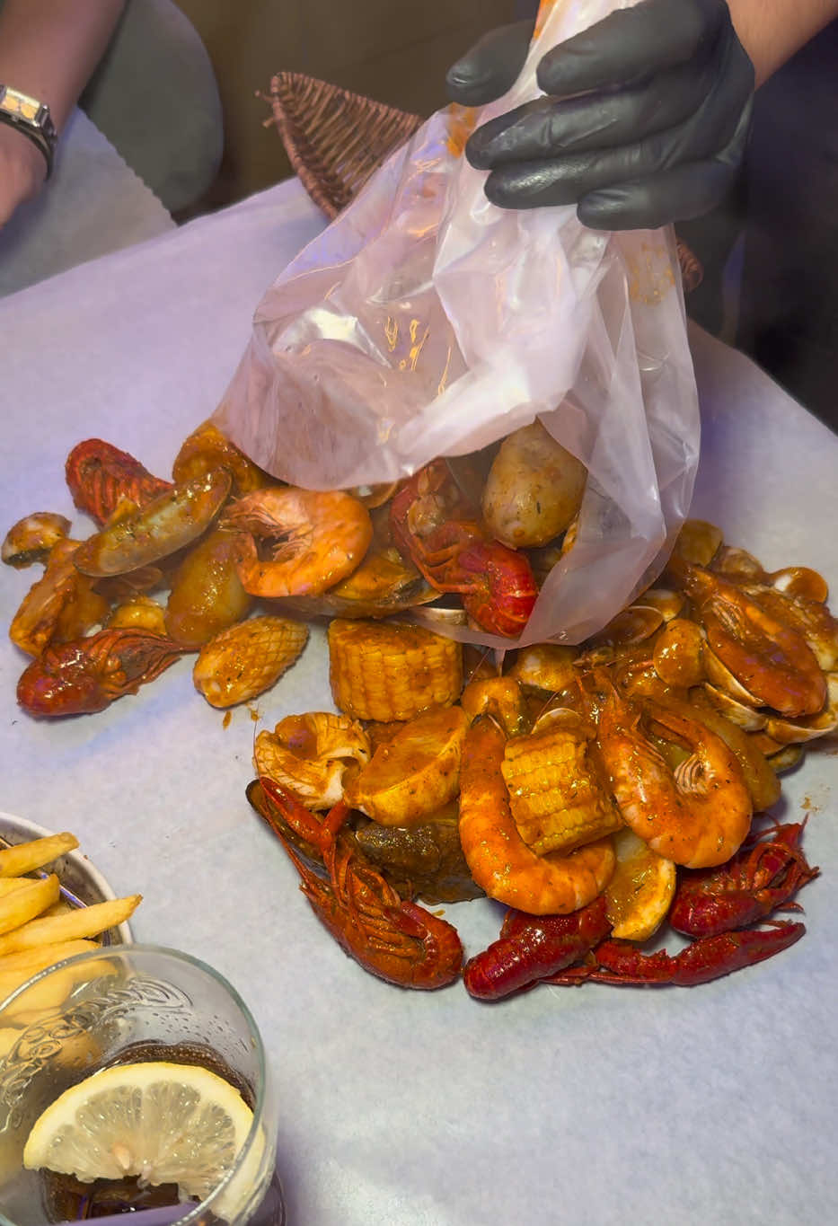 @Mr&Mrs Crab