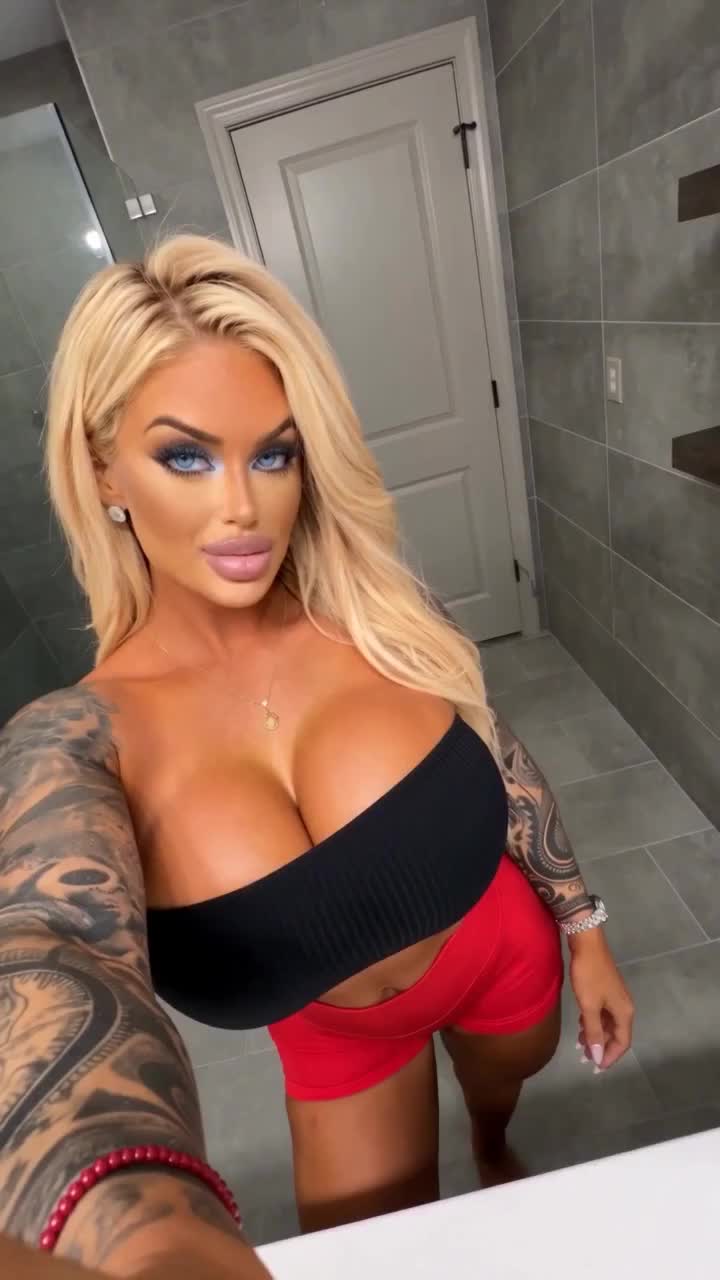 @Ava Gianna