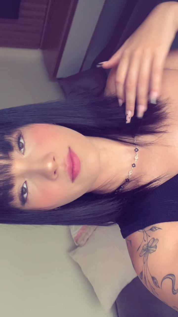 @𝐓𝐡𝐚𝐥𝐥𝐲𝐭𝐢𝐧𝐡𝐚