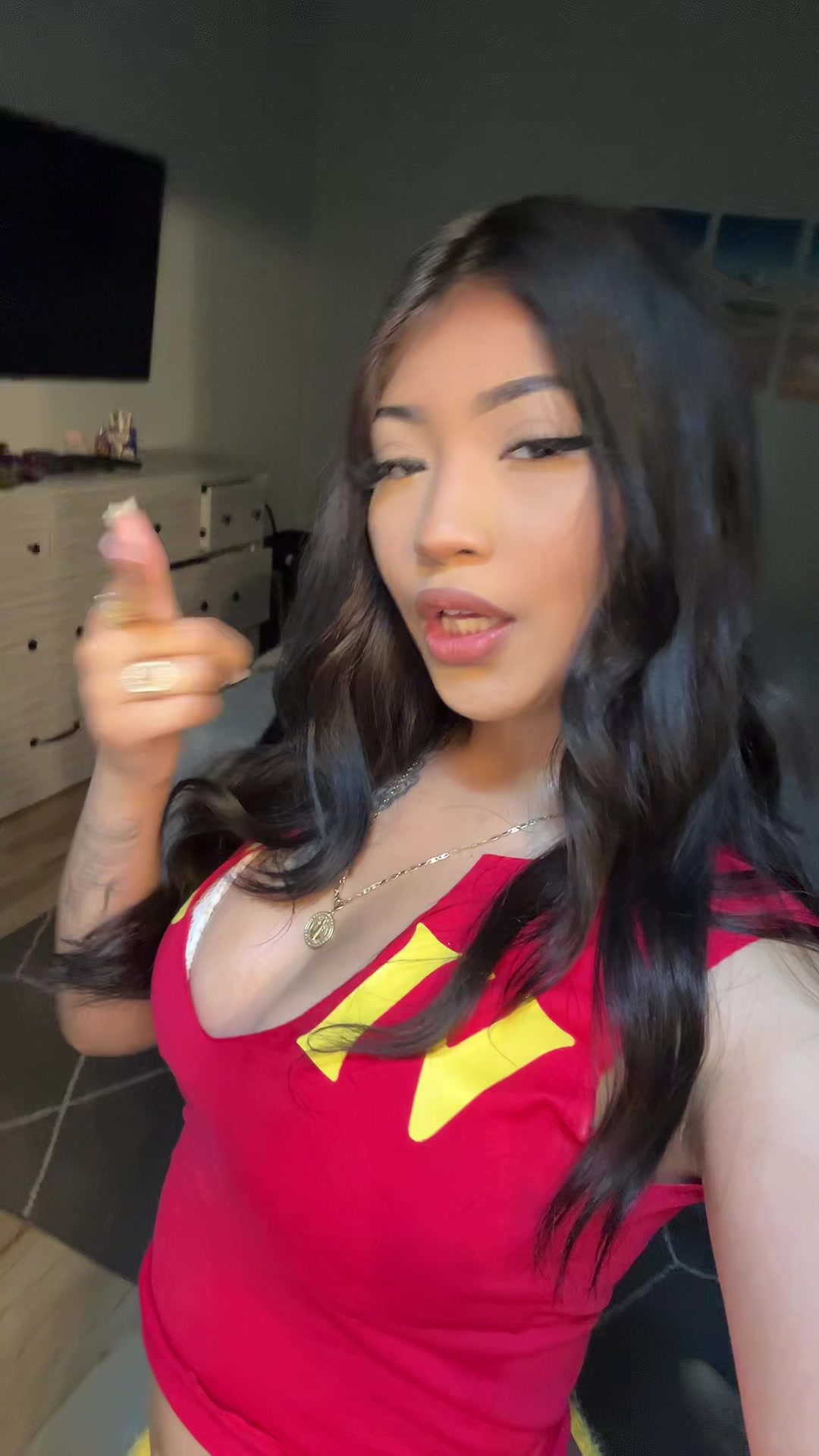@y