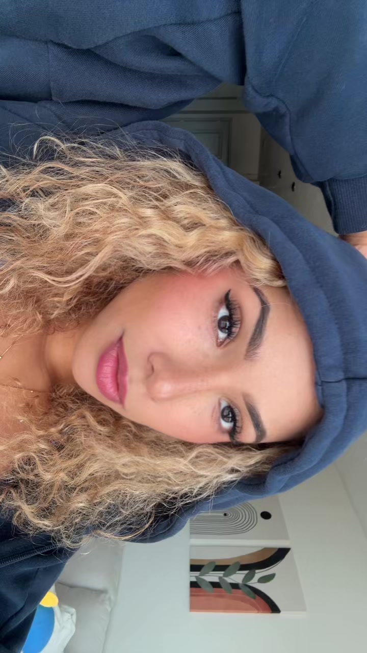 @Valentina Gabriela 💜