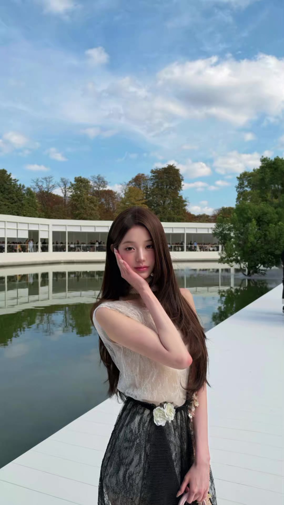 @Royal ( Fan acc )