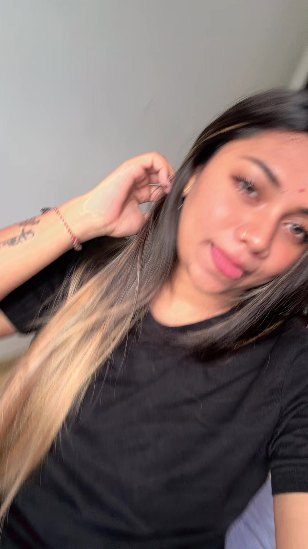 @𝐑🪬