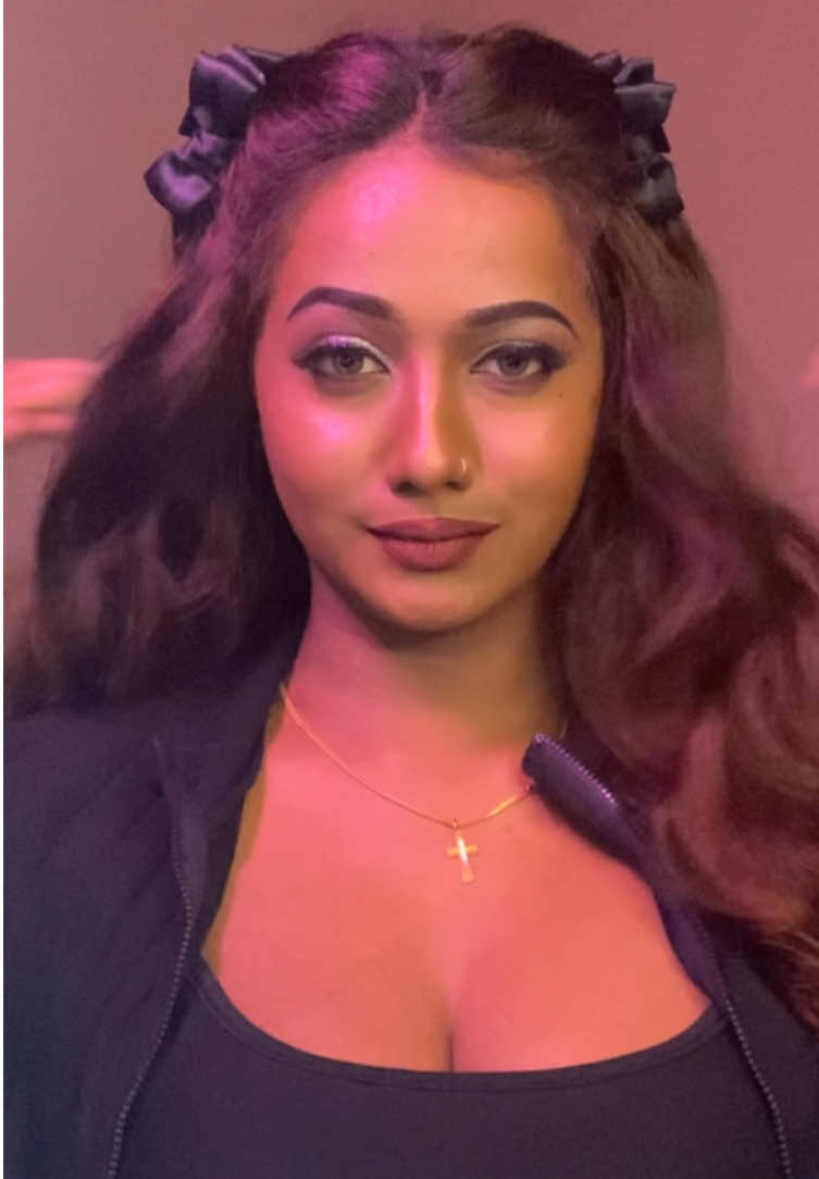 @MAYA. 🦋🤍&bull;