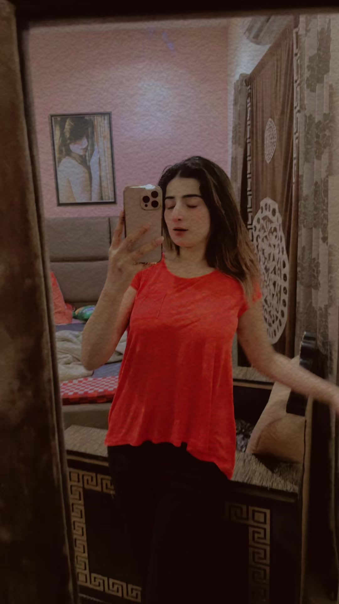 @sara khan