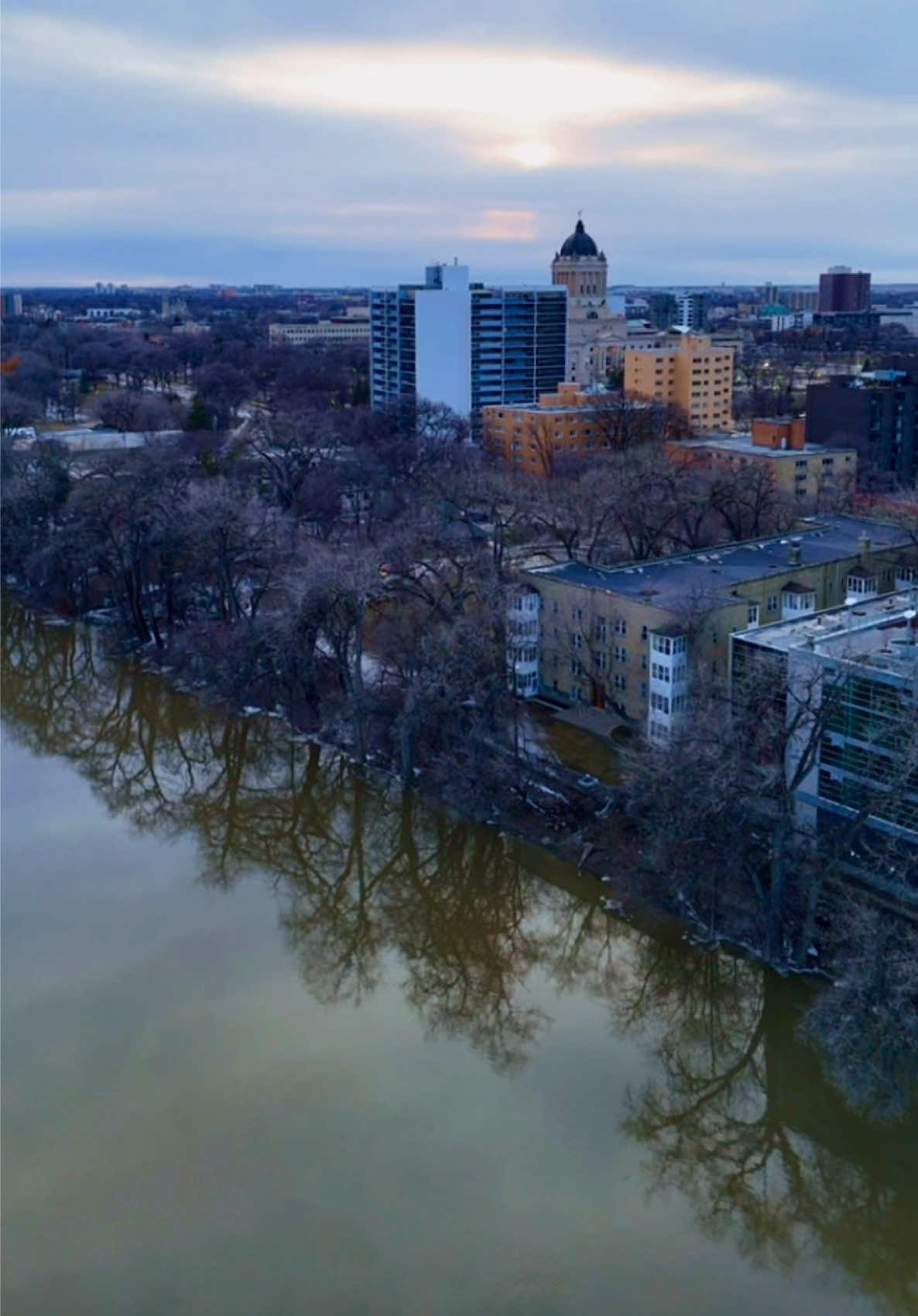 @| 🌃 Sky WPG |