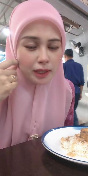 @Cik Roses 🌹