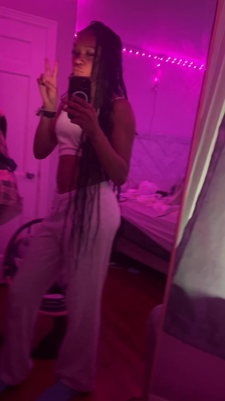 @_niyaab3