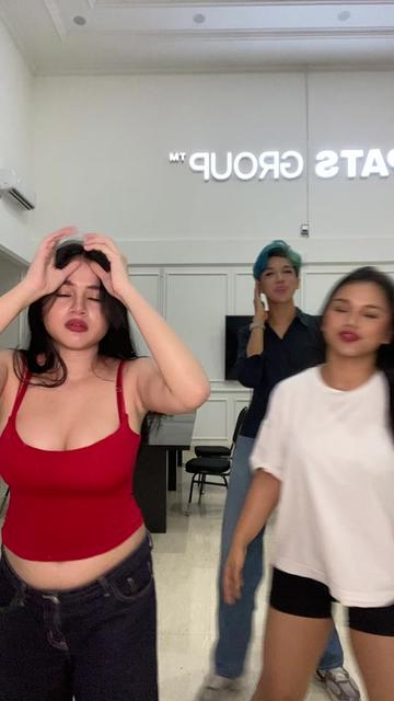 @wassuprachel 👀