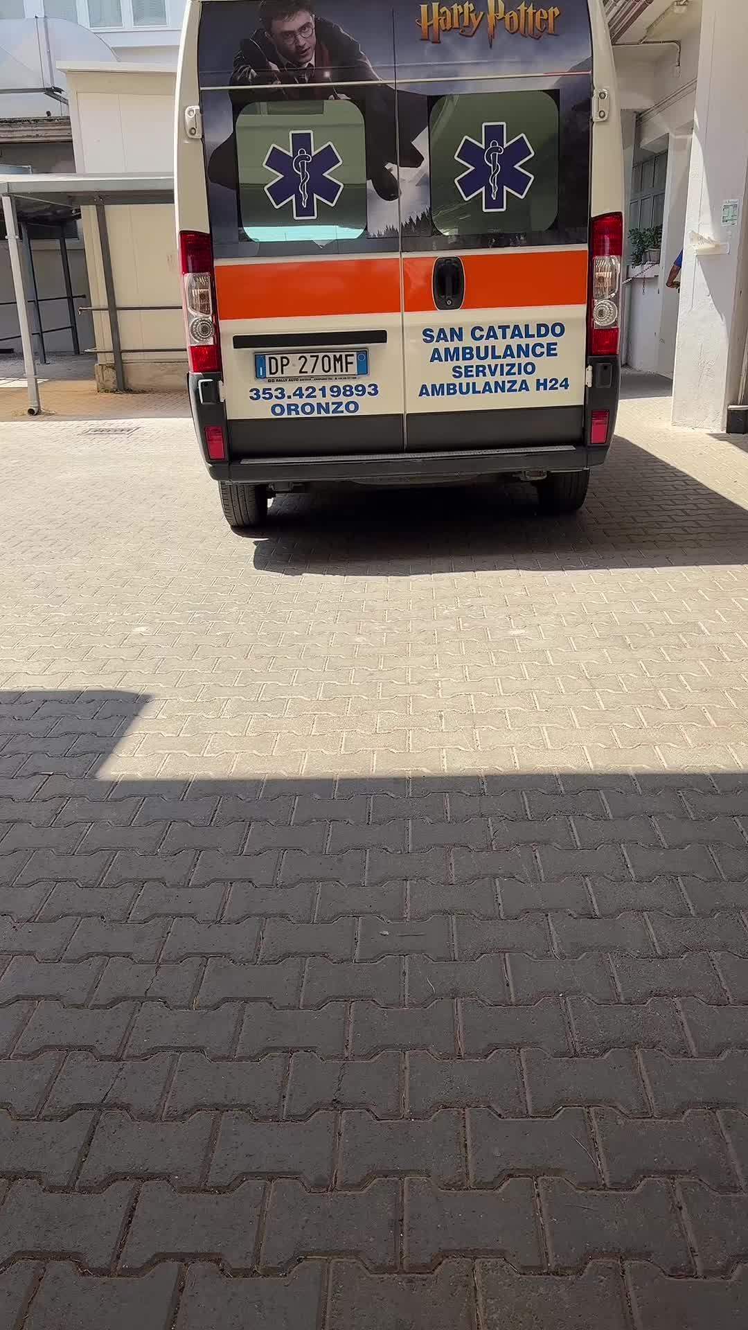 @Apolide