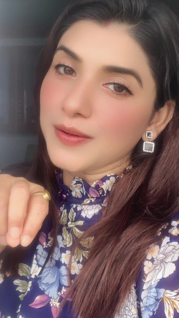 @Luxmi Tiwari🧿