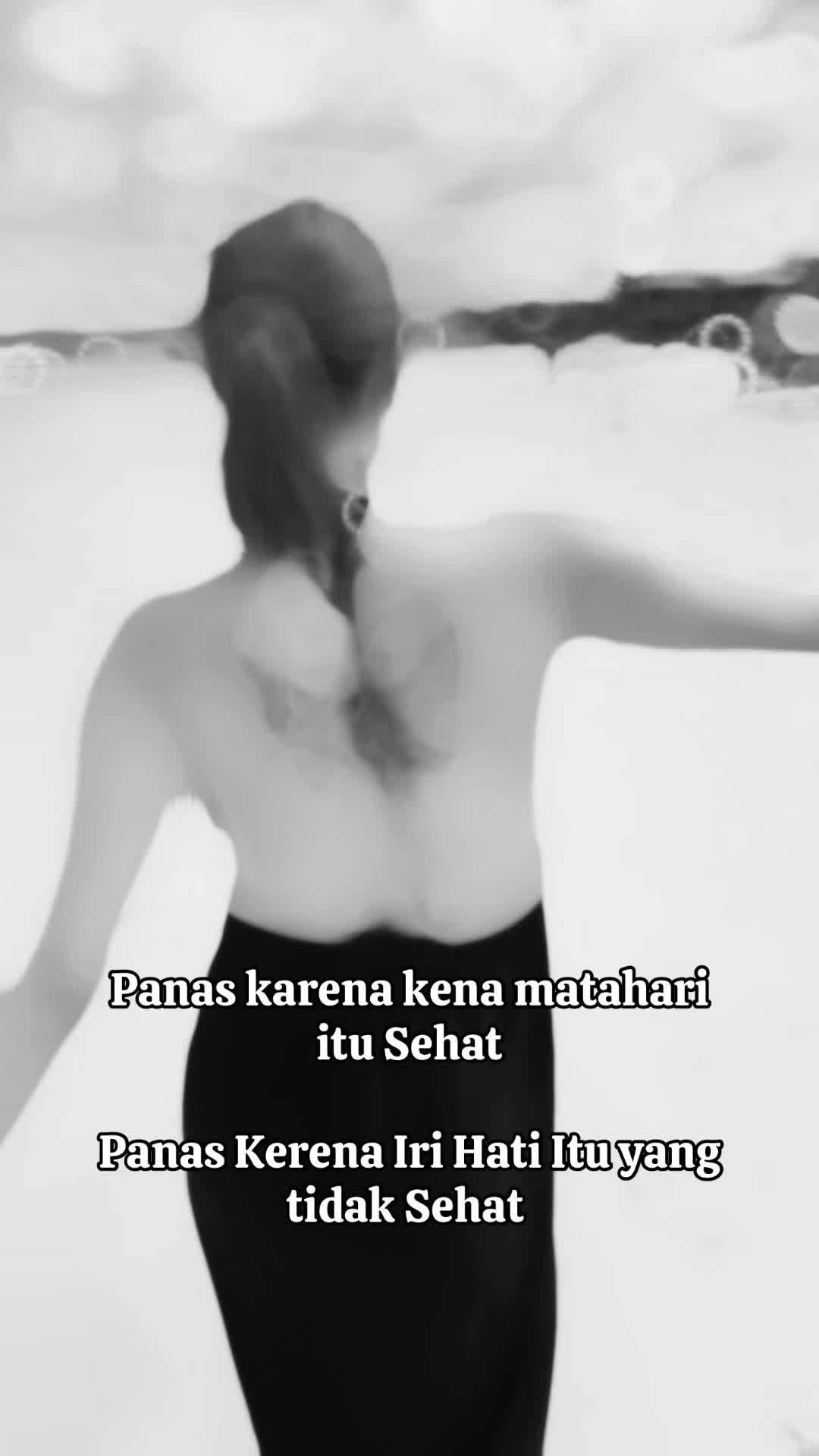 @Putri Avril
