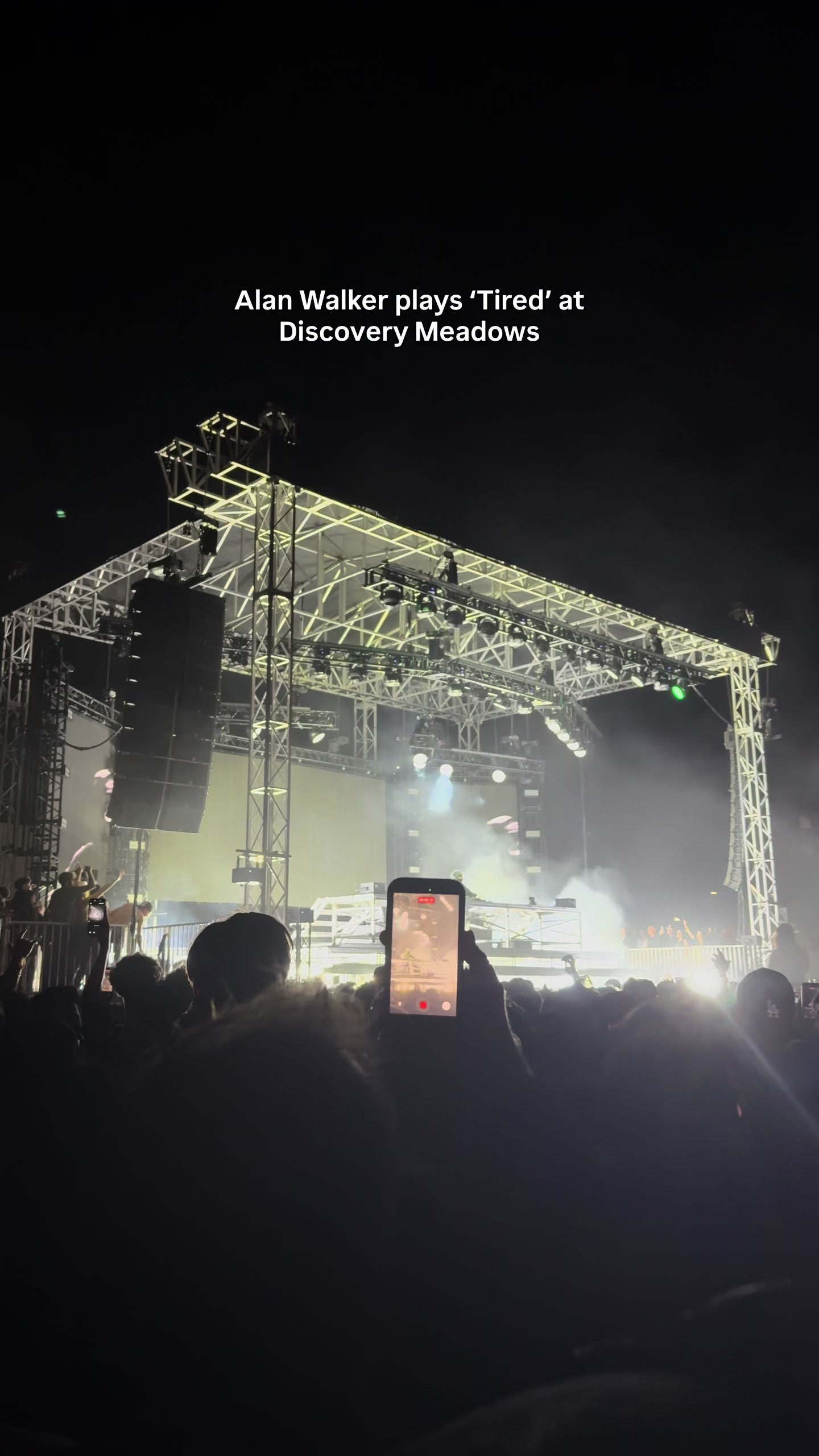 @Rave On The Bay