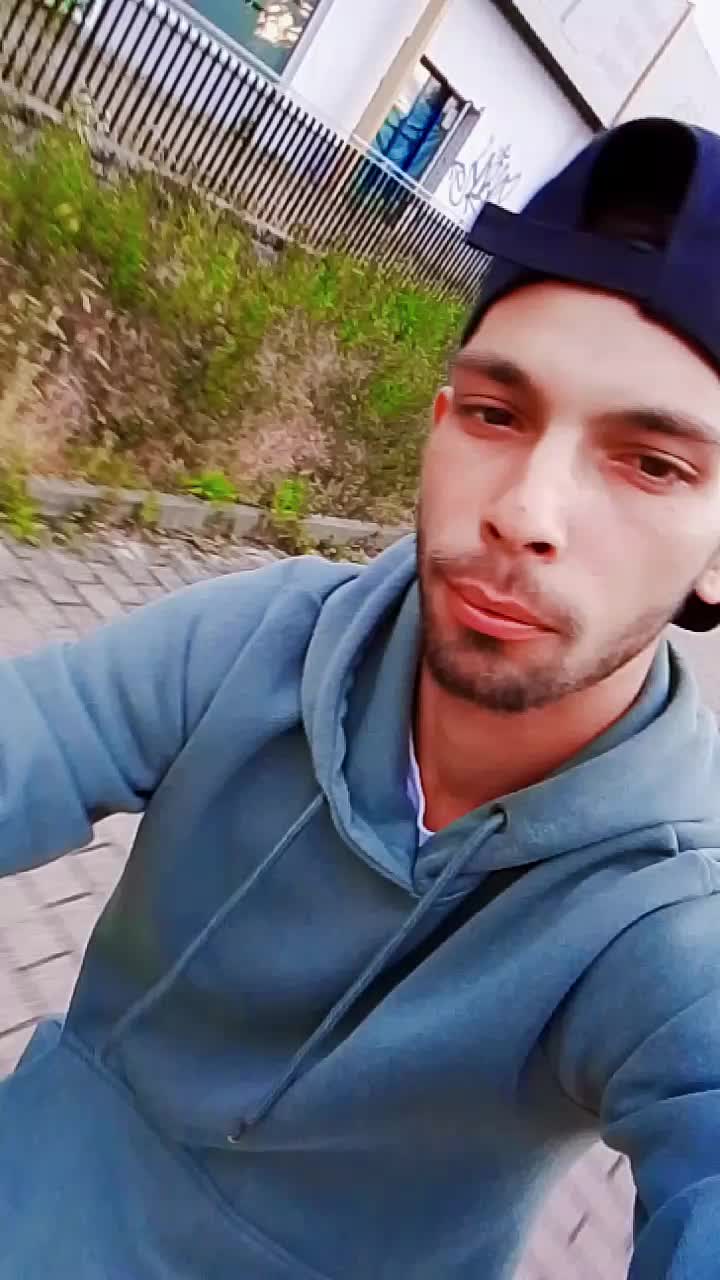 @Roby Varga