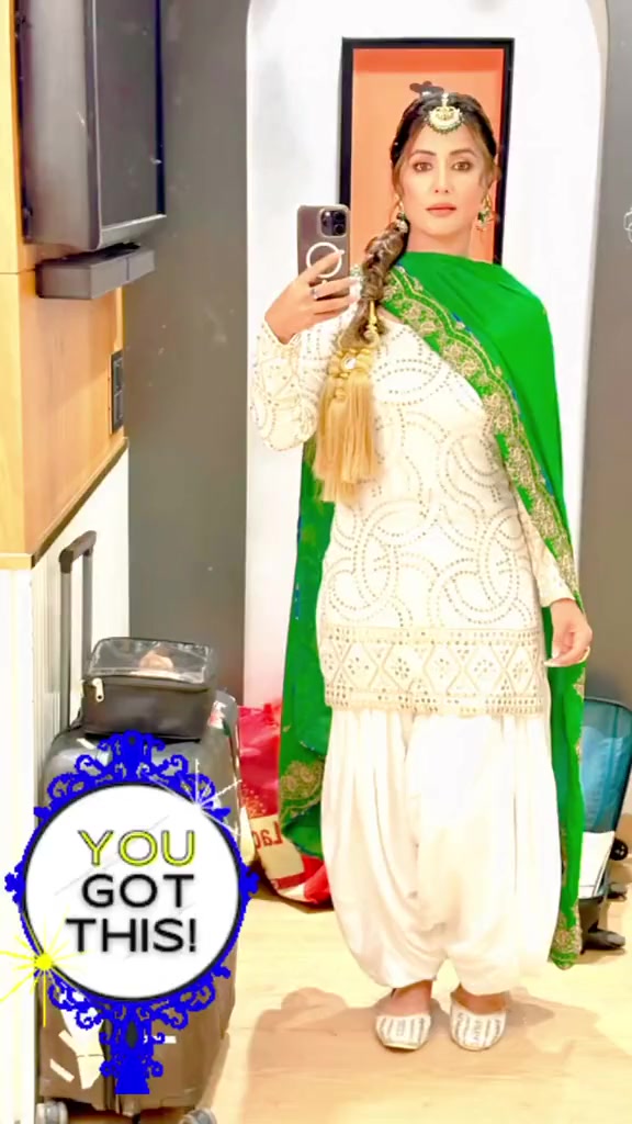 @Hina Khan 💎