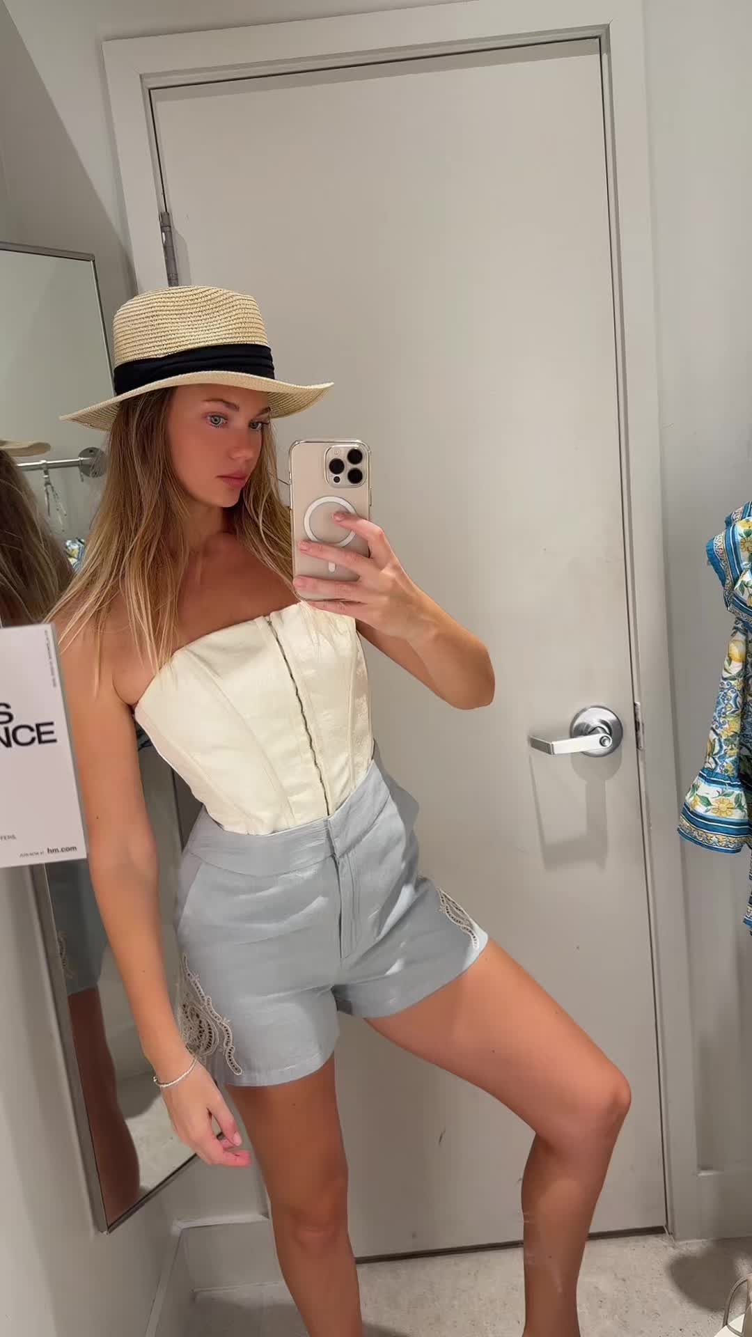 @Inst: iamblonde_girl