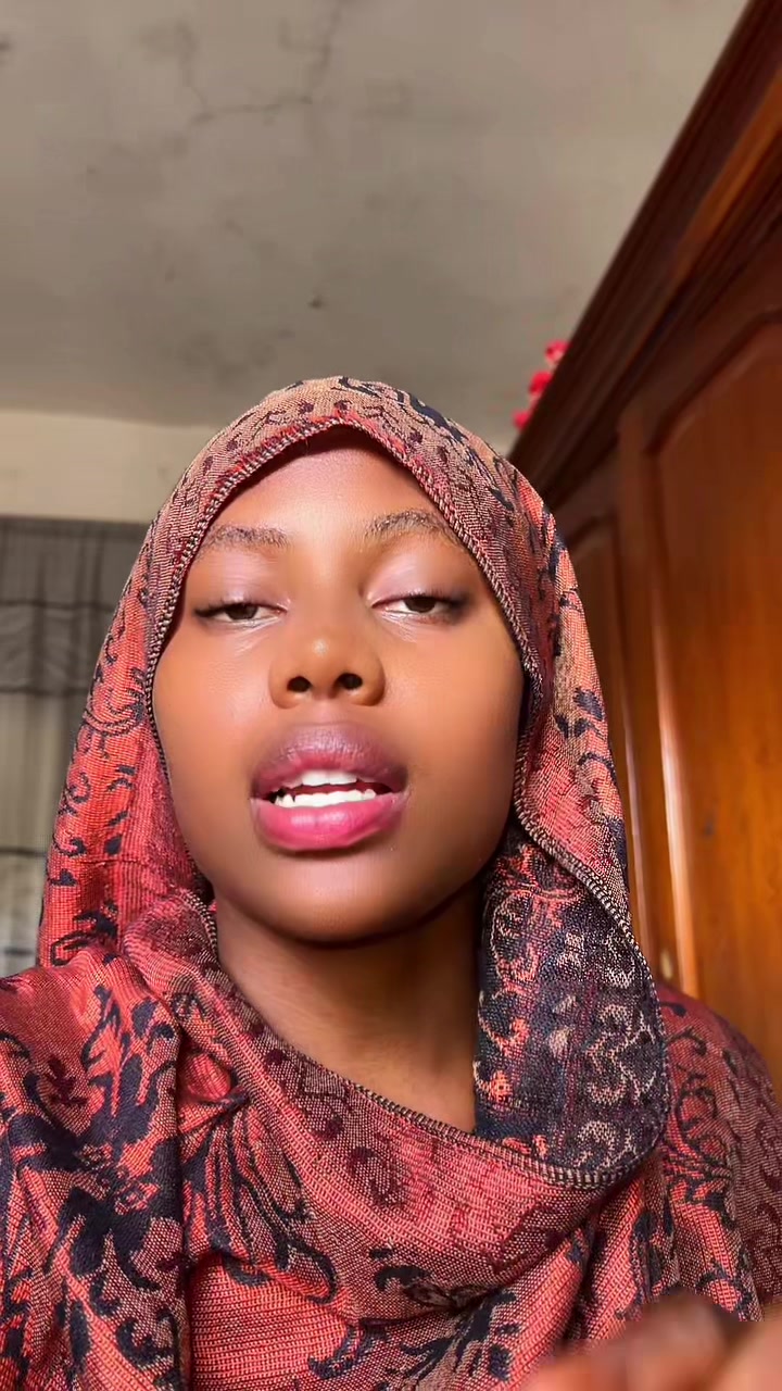 @Fille curieuse 🧐