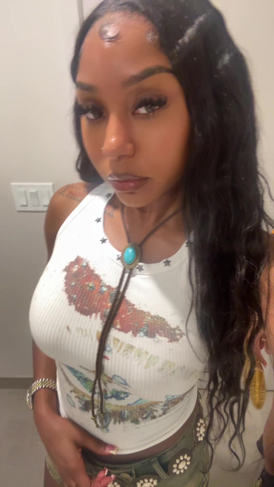 @RAYBAE