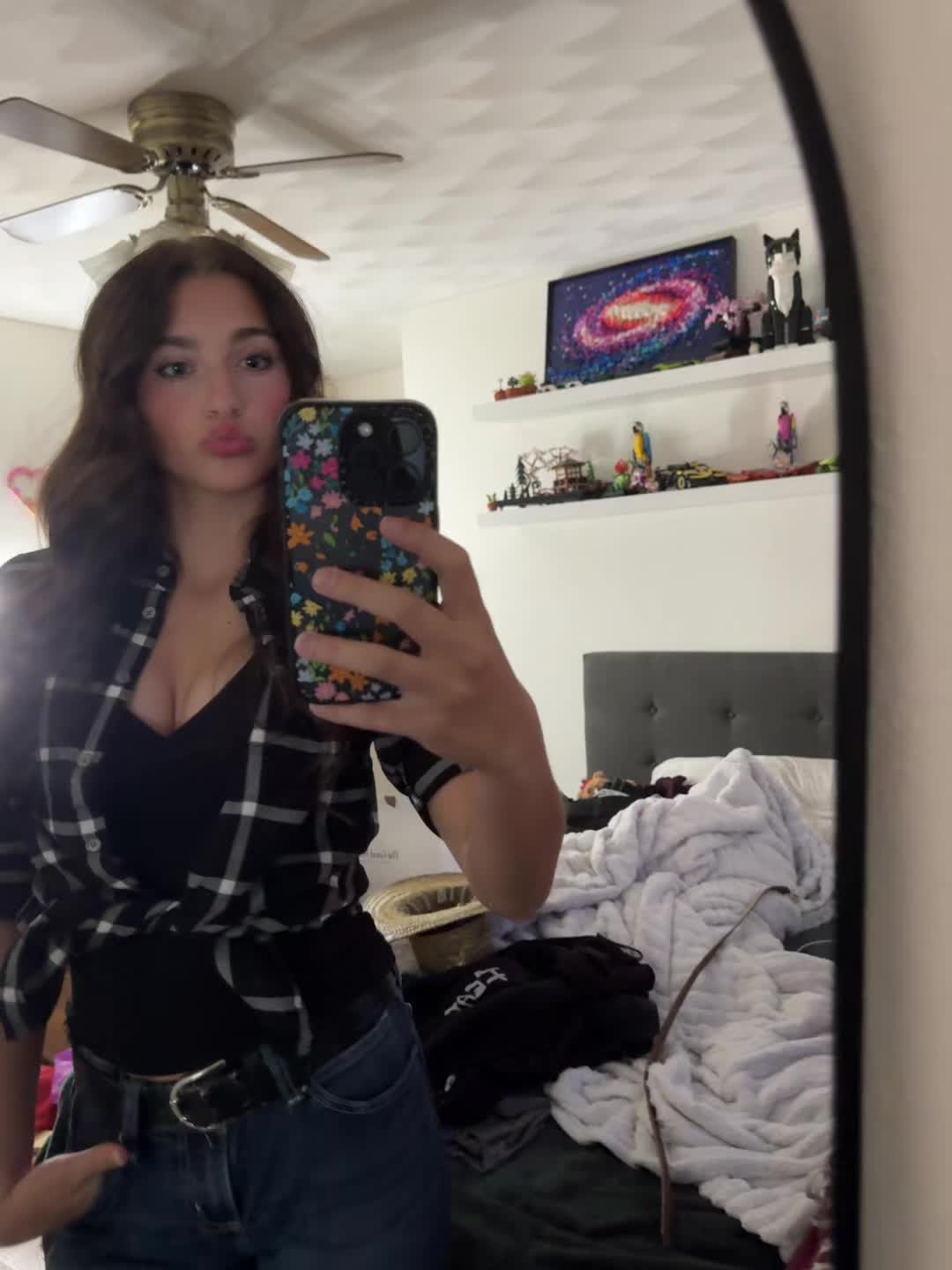 @♱