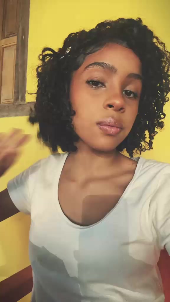 @Jhenni 𝜗ৎ