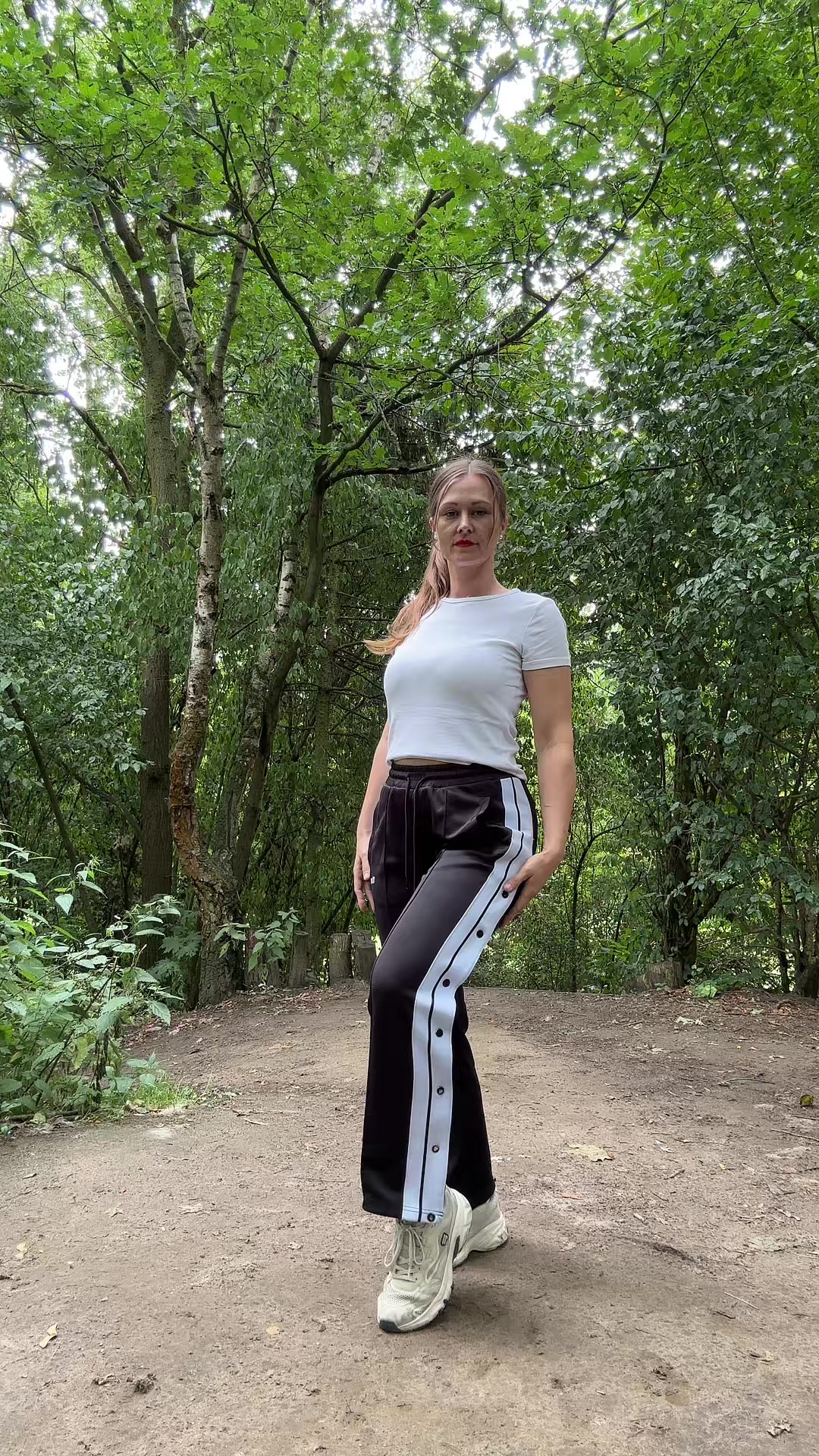 @joanna.lesley_