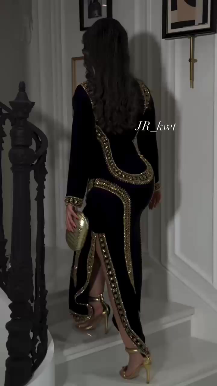 @لمسات انوثة