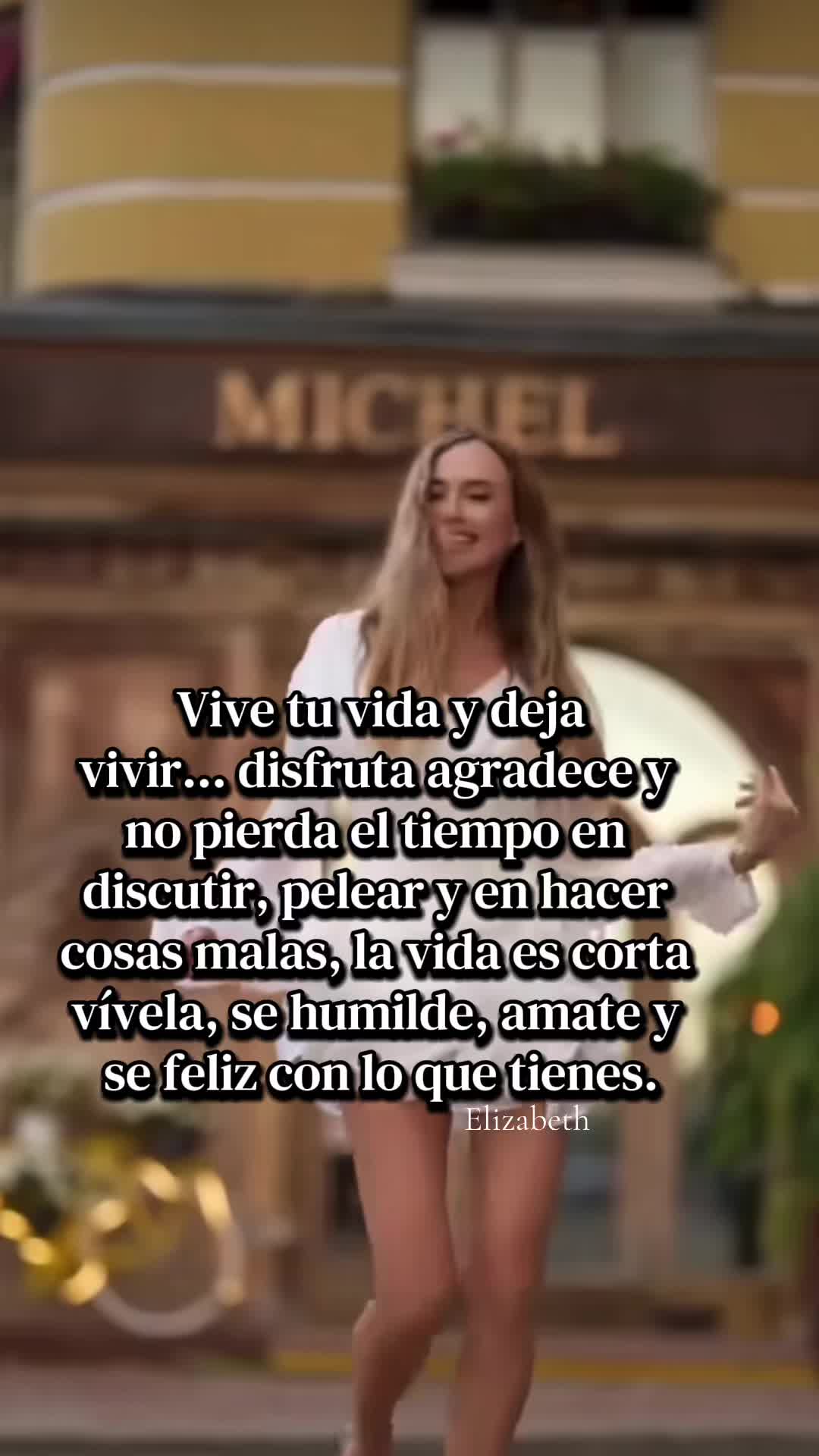 @✨🦋Elizabeth🦋✨