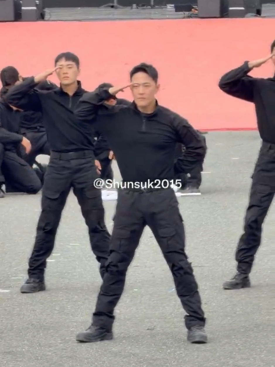 @DKingWorldwide ๐ฆ DK iKON ๐พ