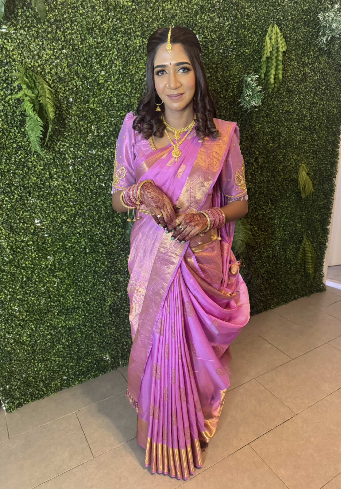 @V-Pleats & Drapes