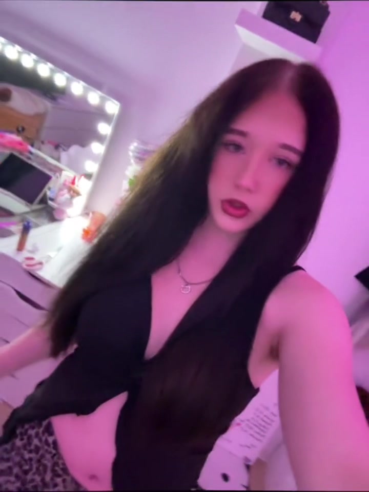 @ꨄ