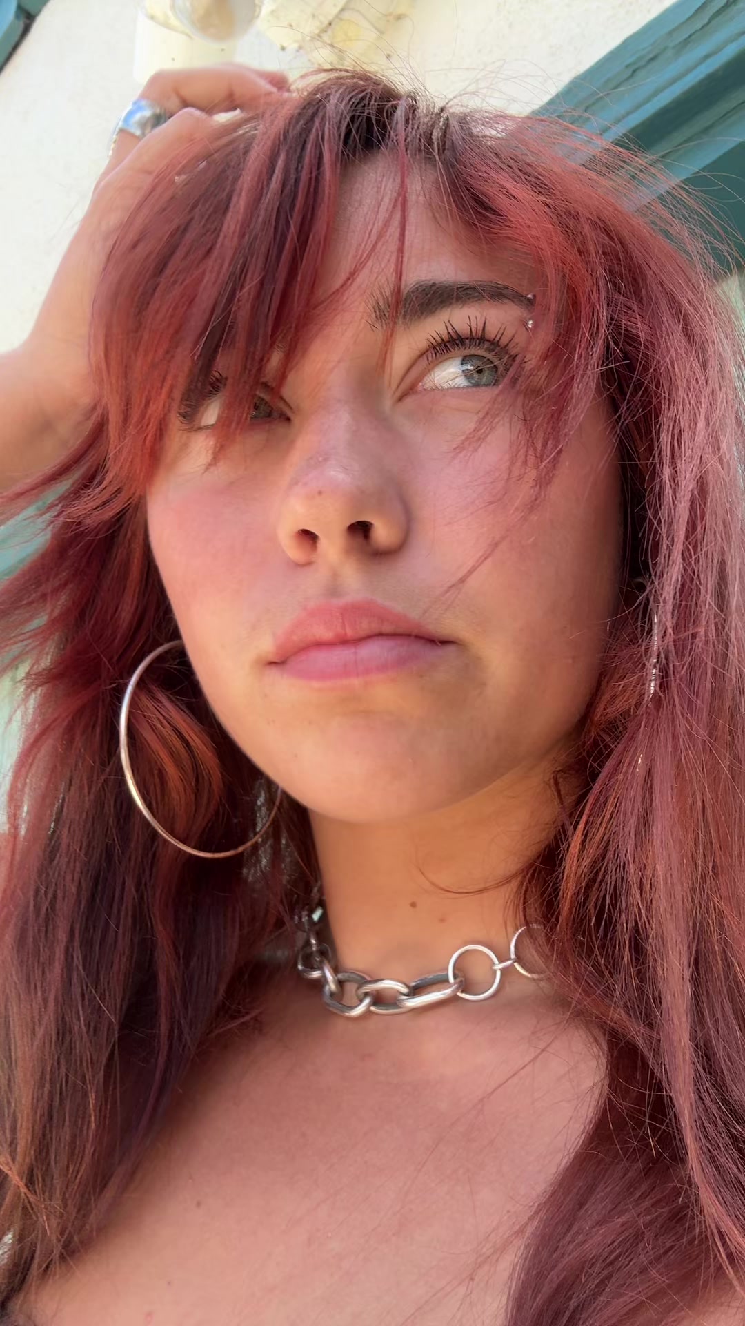 @floraaamadrigal