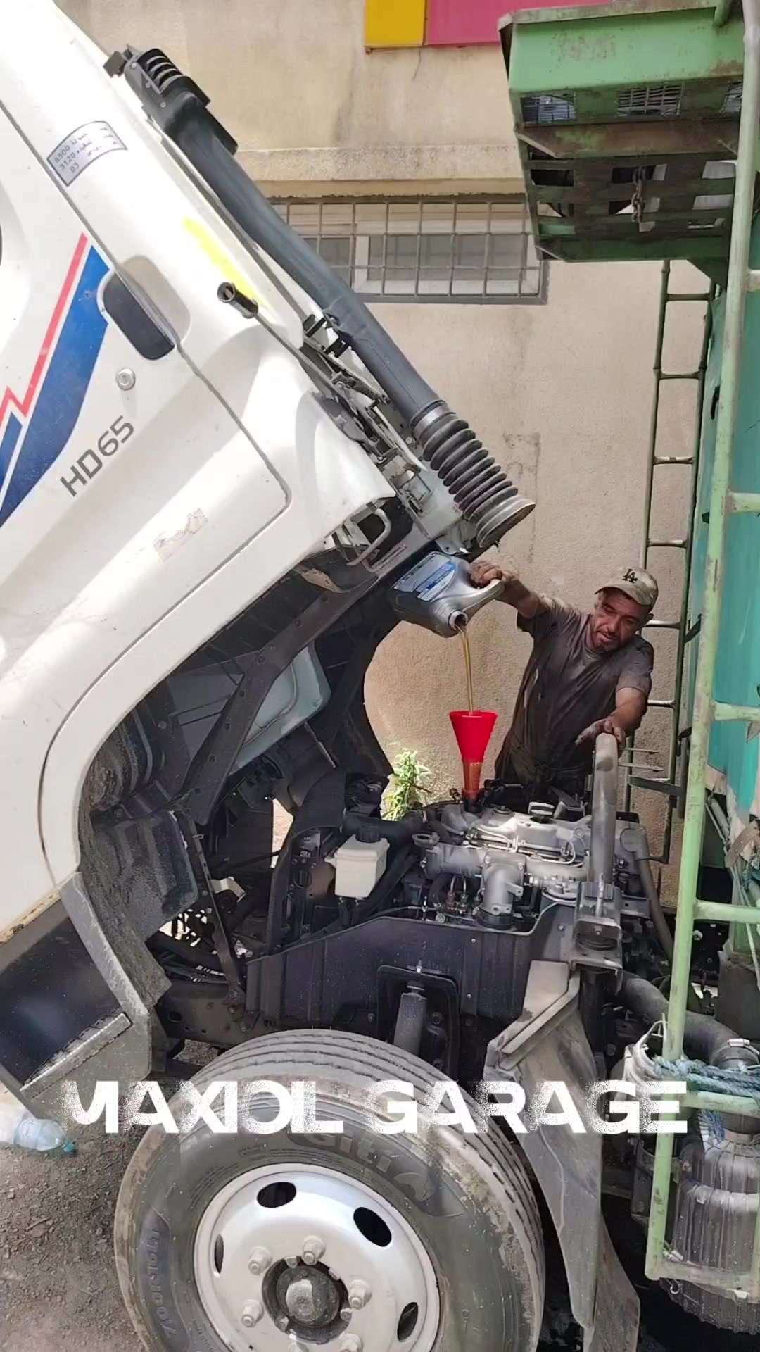 @MaxiOil Garage