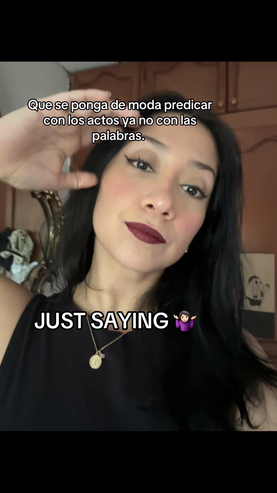 @Sofi 🦦 &bull; T&uacute; amiga Sagitario