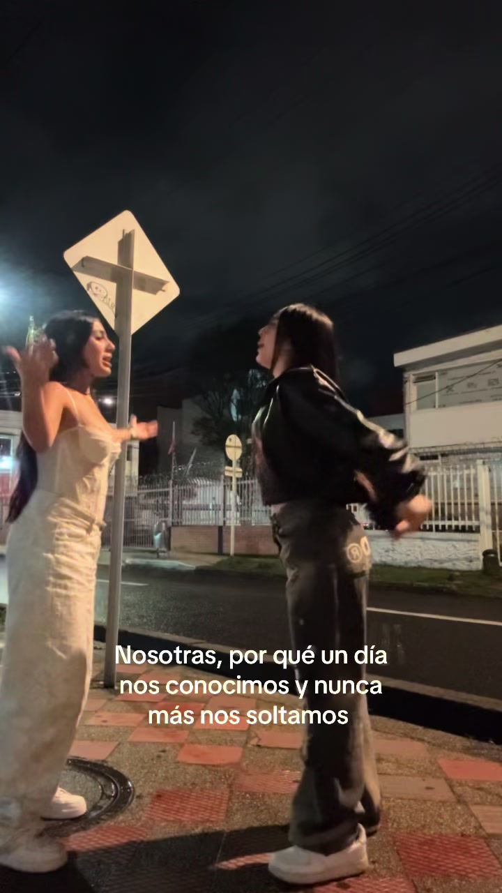 @Ximenita🍒.