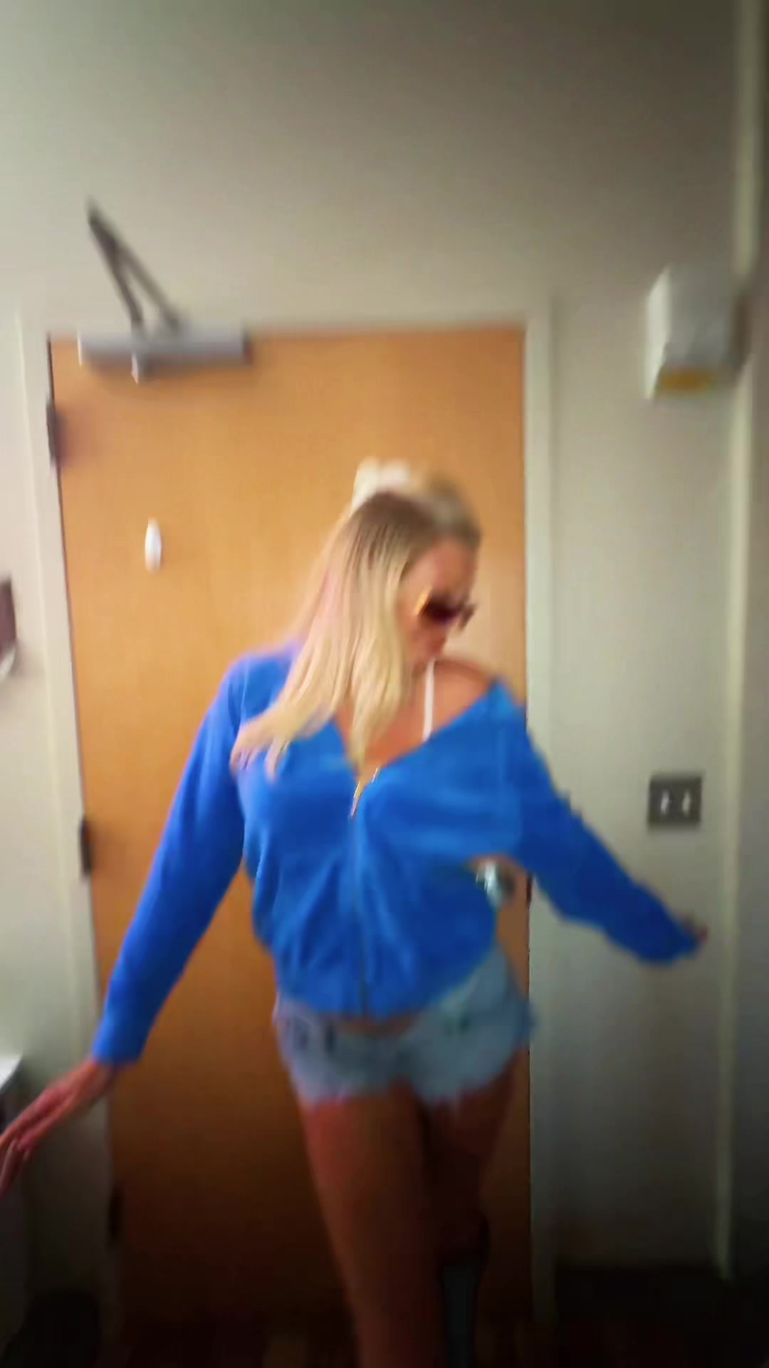 @Lo🤸🏼♂️