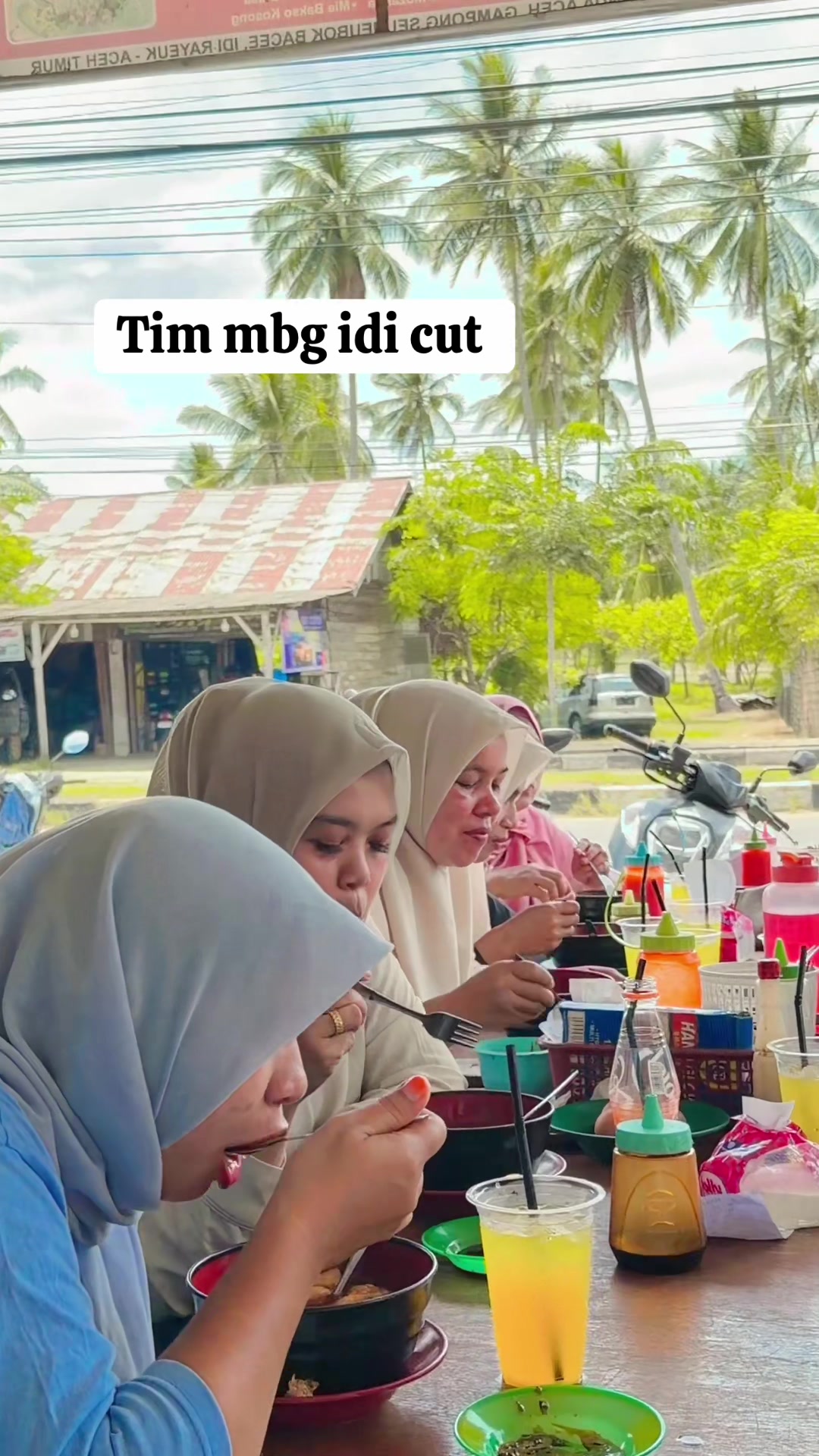 @Bakso adek gemoy cabang idi