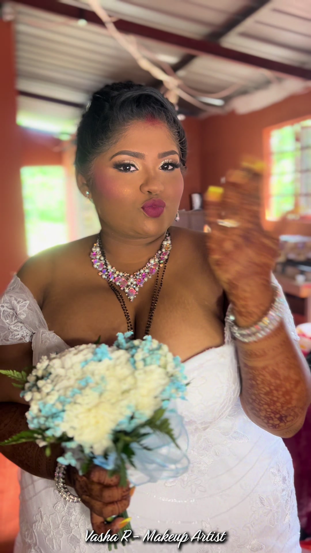 @Vasha R - Makeup Artist 🇹🇹