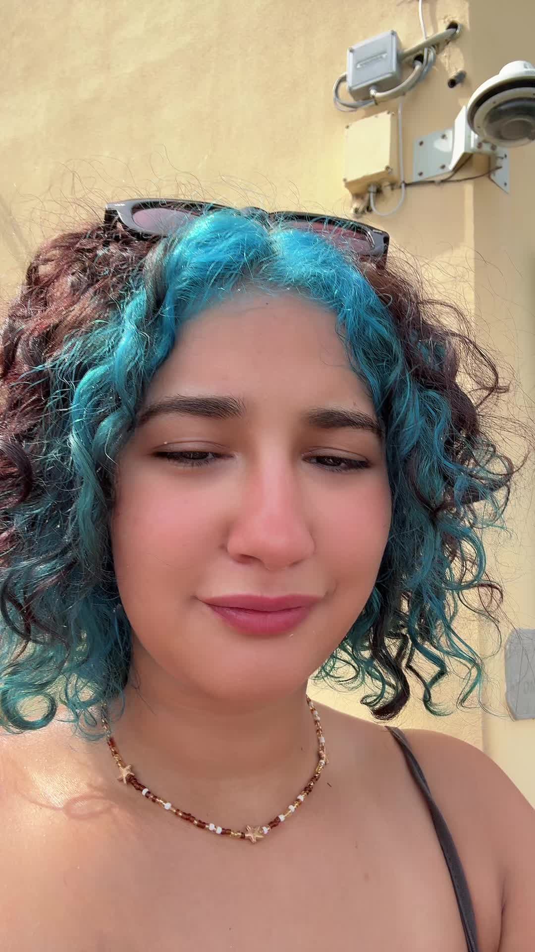@^~^
