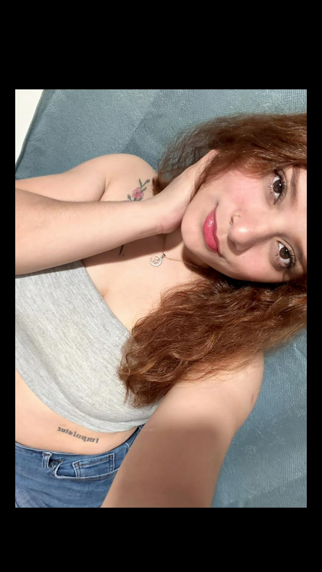 @𝑬𝒔𝒎𝒚💋