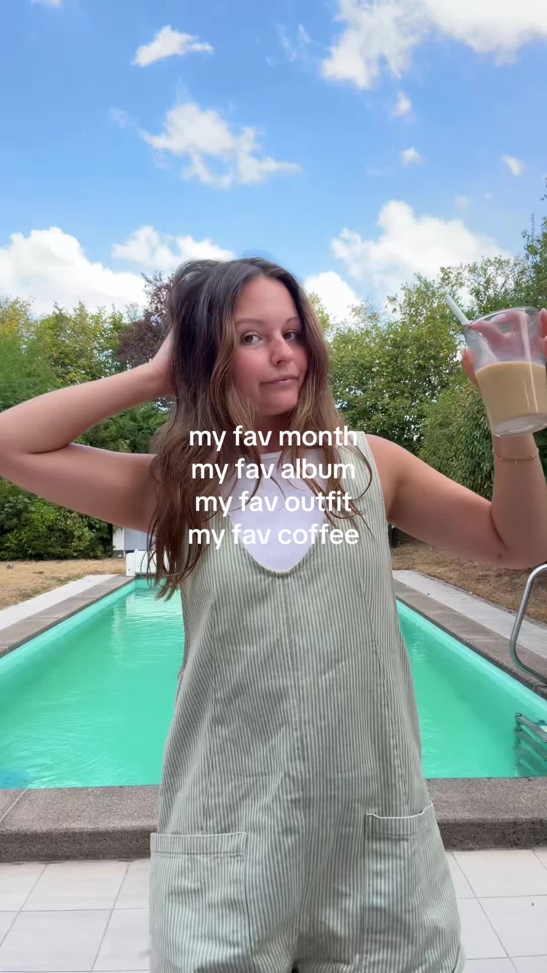 @melissamclghln