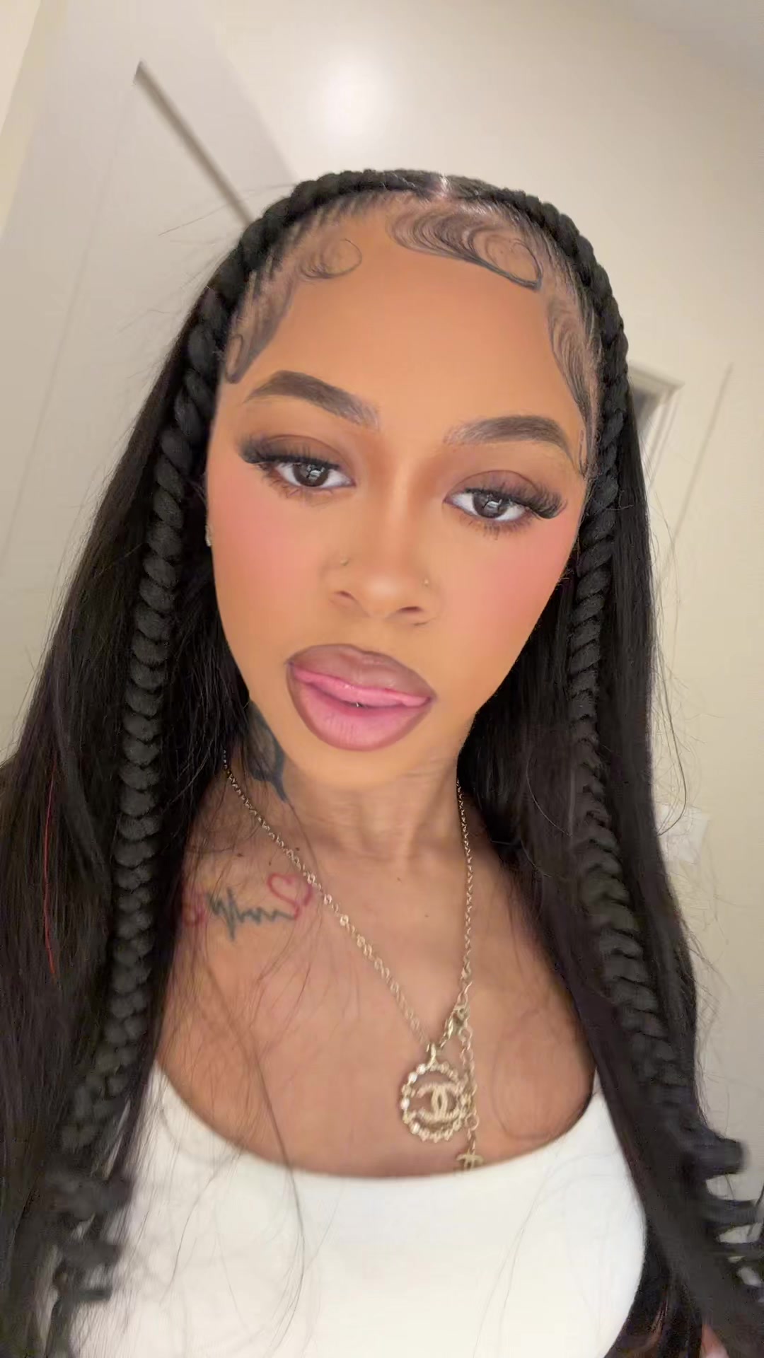 @Brattyfindomnii 👸🏽