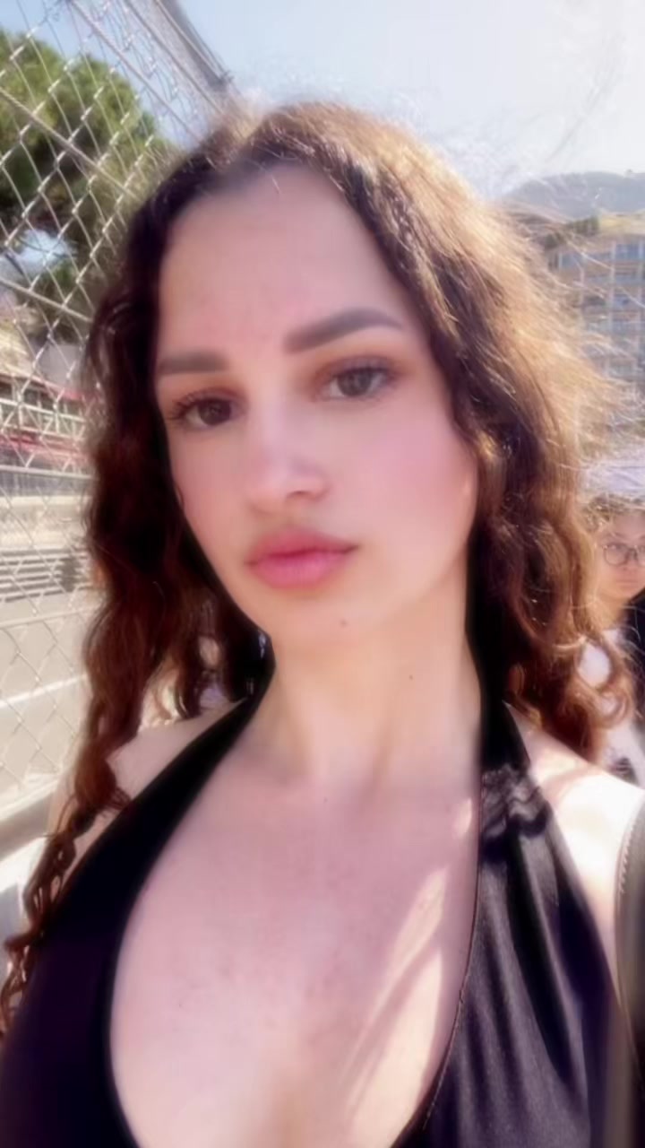 @Ivoná