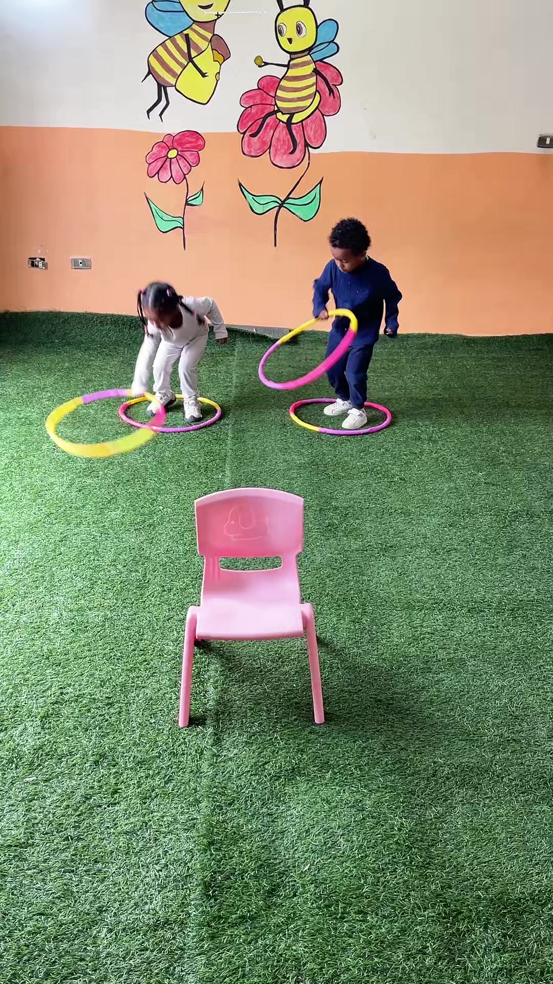 @Dora