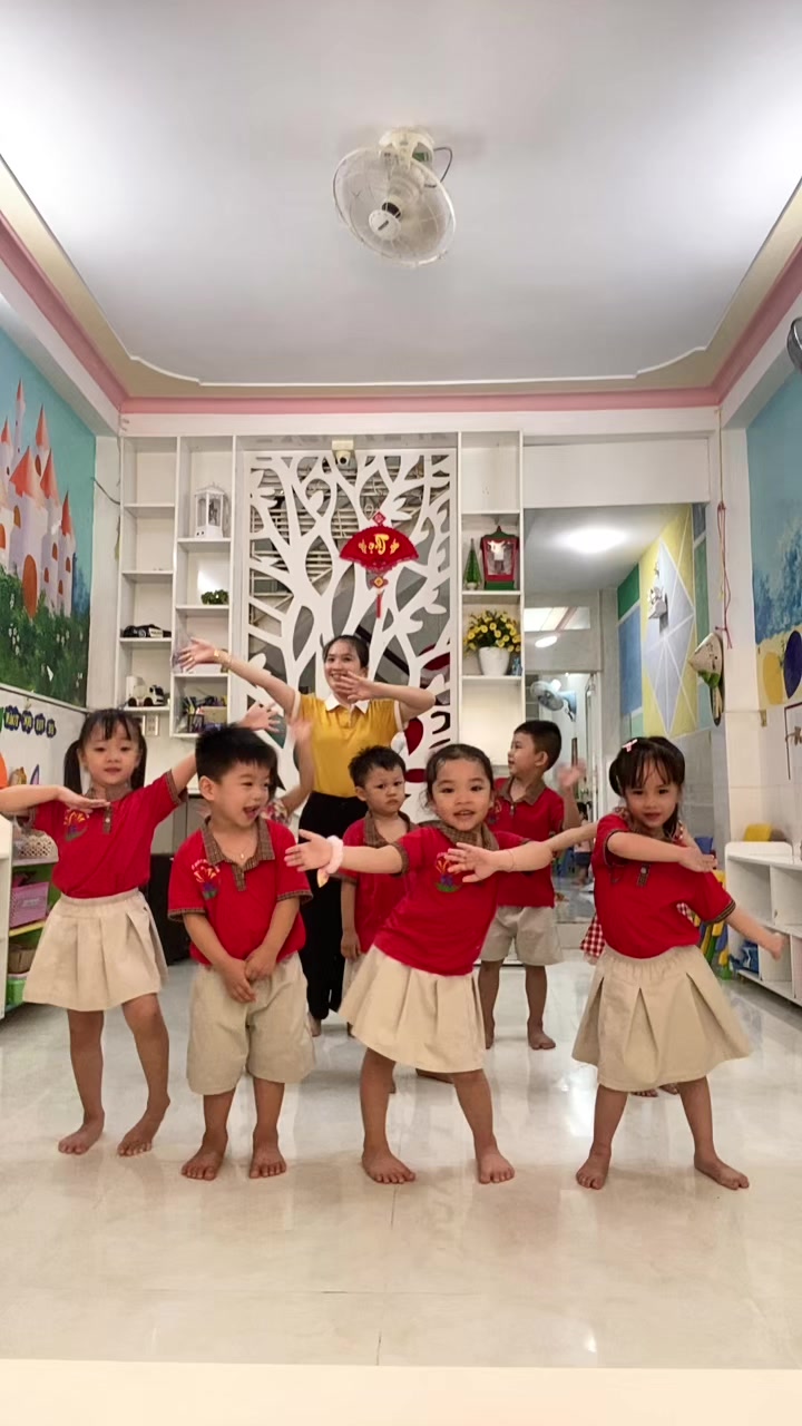 @Xuân Hương1305