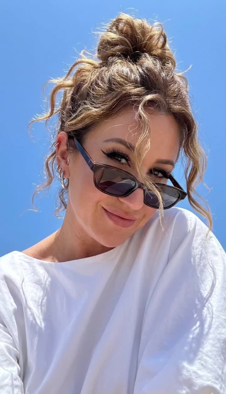 @emelııı