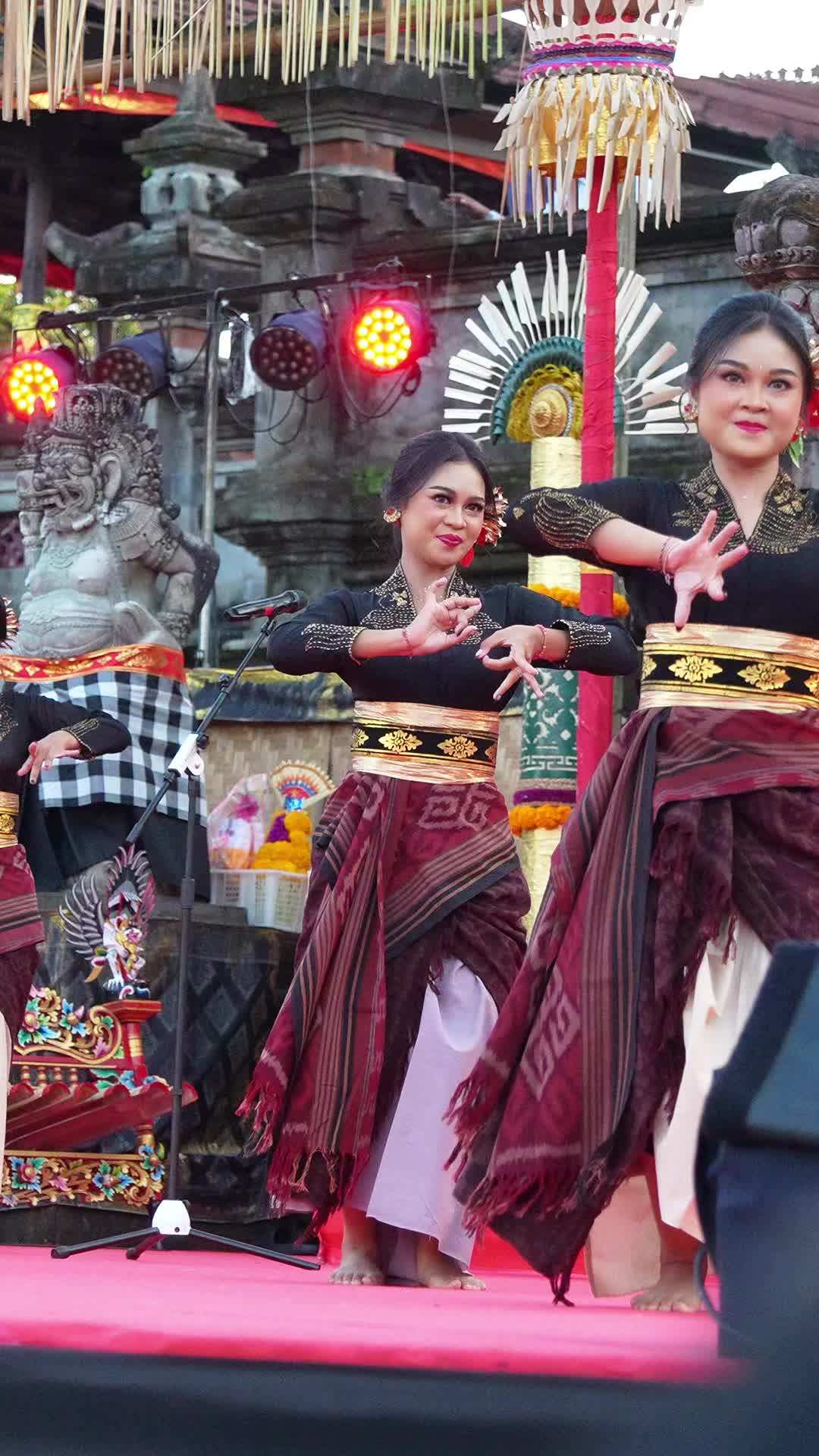 @Legong bali tour