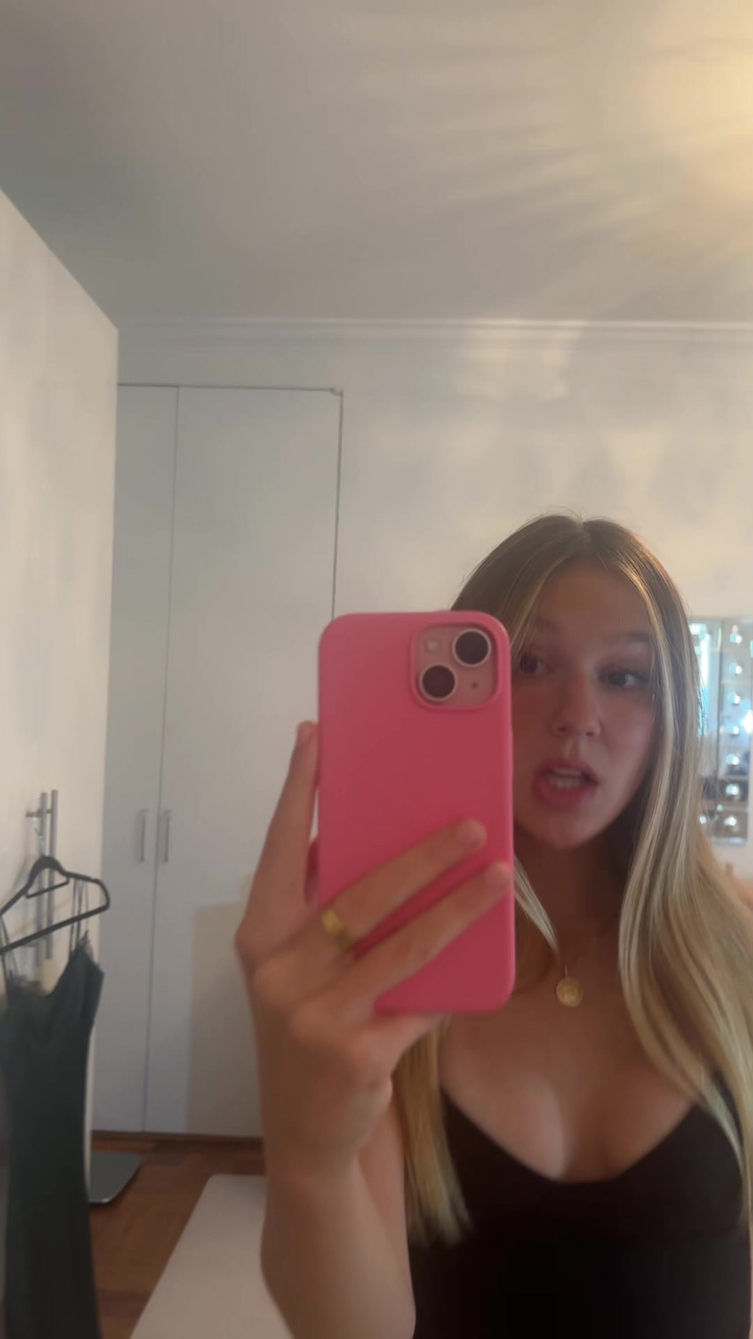 @lolaschiffer