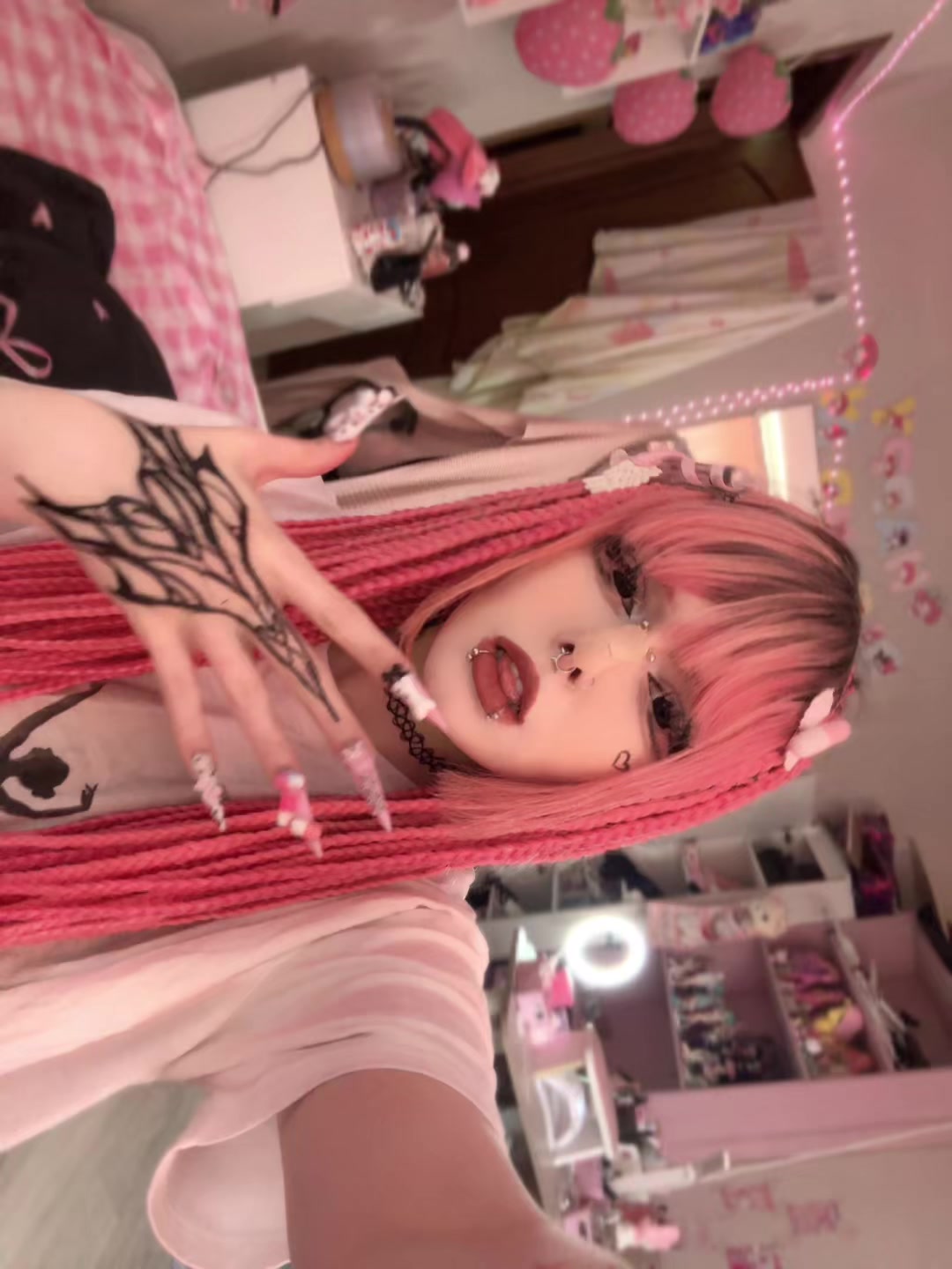 @BipolarTyan