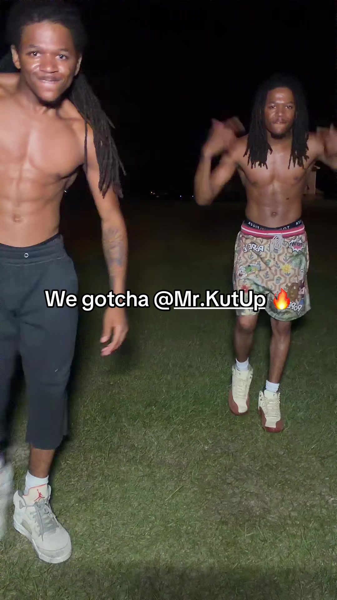@Ghettotwins_